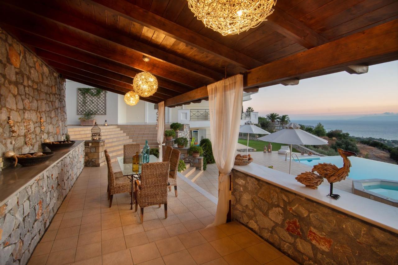 Villa Rebecca Kalamata Exteriör bild